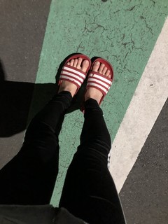 Eri Kitami feet photo thumbnail