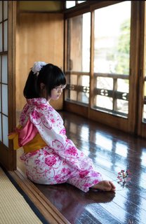 Eri Kitami feet photo thumbnail