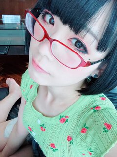 Eri Kitami feet photo thumbnail