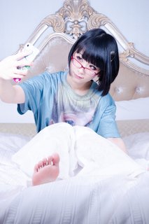 Eri Kitami feet photo thumbnail
