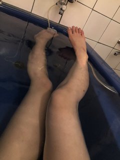 Eri Kitami feet photo thumbnail