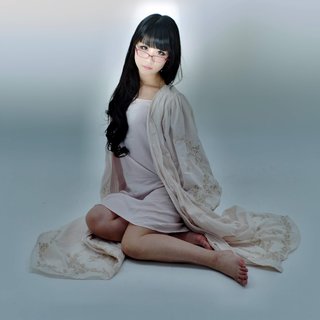 Eri Kitami feet photo thumbnail
