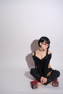 Eri Kitami feet photo thumbnail