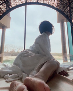 Eri Kitami feet photo thumbnail
