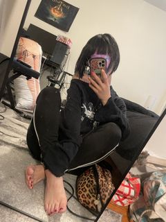 Eri Kitami feet photo thumbnail