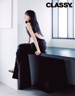 Eri Uchinaga feet photo 5