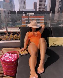 Erica Dickerson feet photo 11