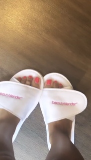 Erica Dickerson feet photo 15