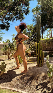 Erica Dickerson feet photo 15