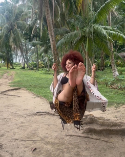 Erica Dickerson feet photo 20