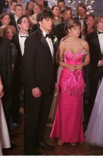 Erica Durance feet photo thumbnail