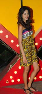 Erica Fernandes feet photo 1