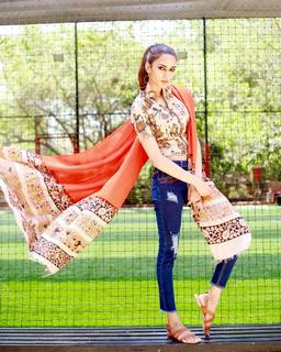 Erica Fernandes feet photo 8