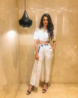 Erica Fernandes feet photo 7