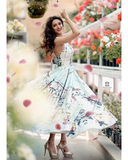 Erica Fernandes feet photo 4