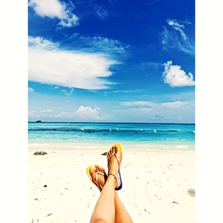 Erica Fernandes feet photo 13