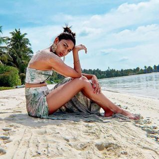 Erica Fernandes feet photo 6