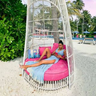 Erica Fernandes feet photo 5