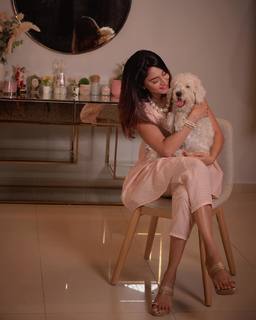 Erica Fernandes feet photo 5