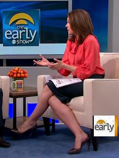 Erica Hill feet photo thumbnail