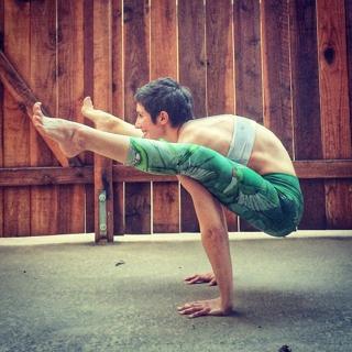 Erica Majtenyi feet photo 6