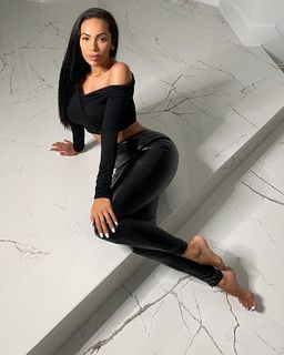Erica Mena feet photo thumbnail