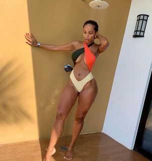 Erica Mena feet photo thumbnail