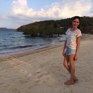 Erich Gonzales feet photo 18