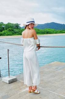 Erich Gonzales feet photo 19