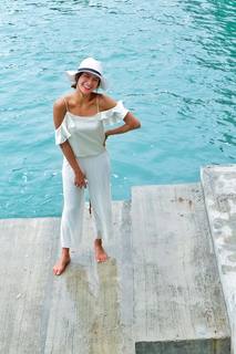 Erich Gonzales feet photo 18