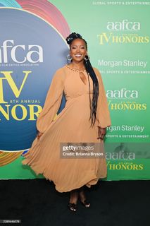 Erika Alexander feet photo 3
