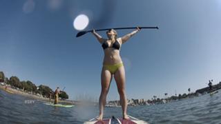 Erika Christensen feet photo thumbnail