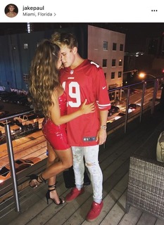 Erika Costell feet photo thumbnail