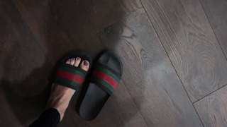 Erika Costell feet photo thumbnail