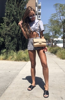 Erika Costell feet photo thumbnail