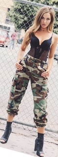 Erika Costell feet photo thumbnail