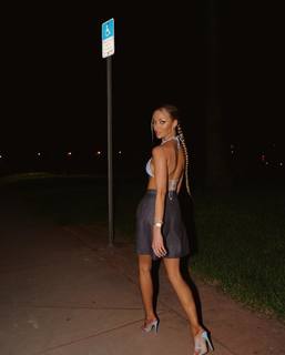 Erika Costell feet photo thumbnail