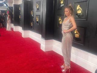 Erika Costell feet photo thumbnail