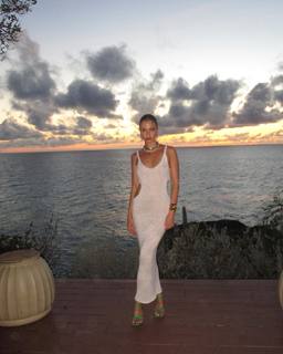 Erika Costell feet photo thumbnail