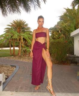 Erika Costell feet photo thumbnail