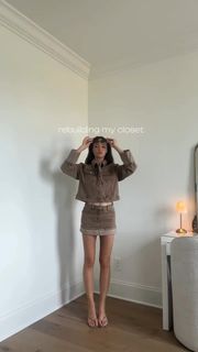 Erika Costell feet photo thumbnail