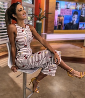 Erika Csiszer feet photo 4