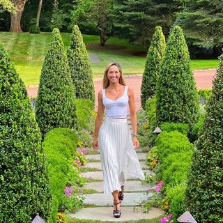Erika Csiszer feet photo 8