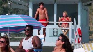 Erika Eleniak feet photo thumbnail