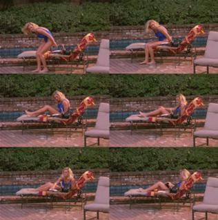 Erika Eleniak feet photo thumbnail
