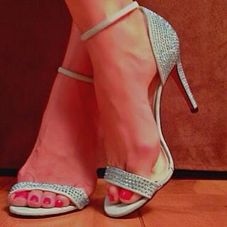 Erika feet photo 8