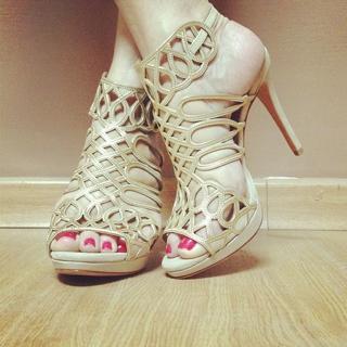 Erika feet photo 4