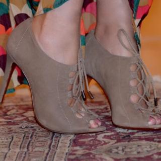 Erika feet photo 9