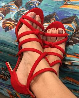 Erika feet photo 5