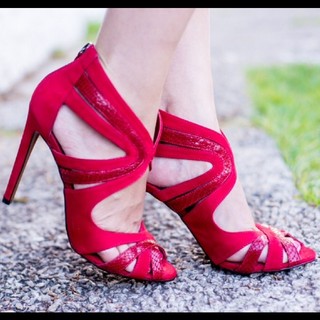 Erika feet photo 10